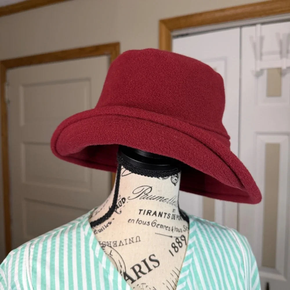 Eddie Bauer Burgundy‎ Wool Blend Bucket Hat One Size Made in USA Warm Winter